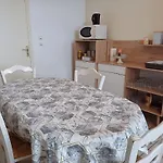 Les De Clairvaux Holiday home