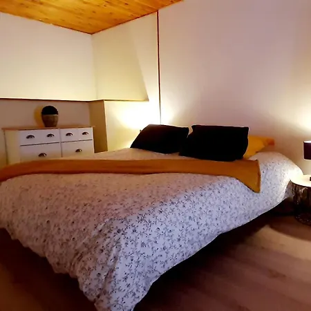 Holiday home Les De Clairvaux