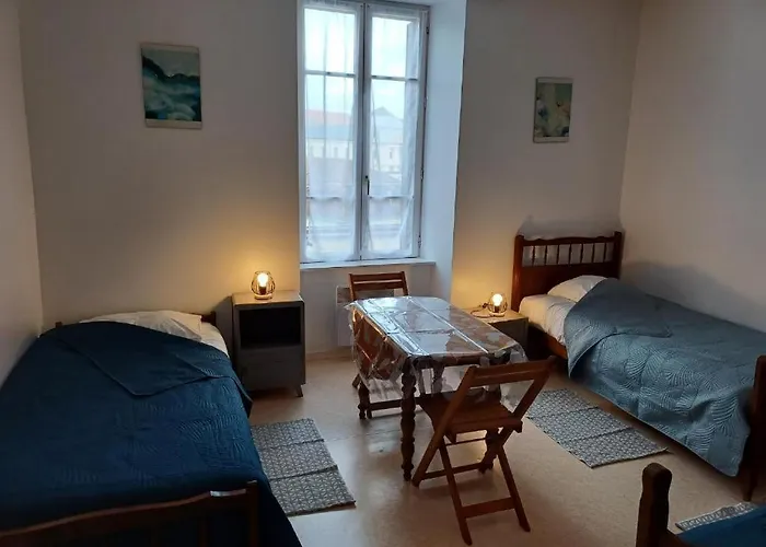 Holiday home Les De Clairvaux Ville-sous-la-Ferte